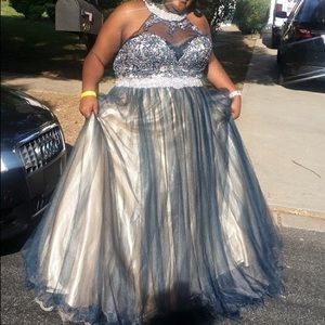 Gorgeous formal dresses for sale!!